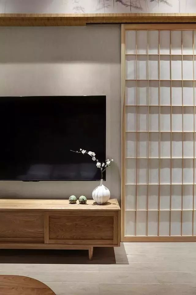 簡(jiǎn)約現(xiàn)代三居 干練客廳溫馨兒童房