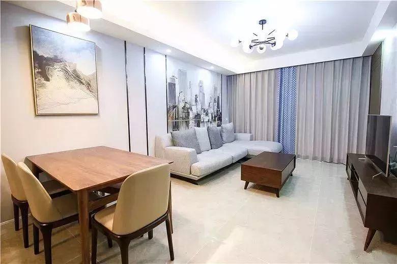 客廳連著餐廳，該如何去分割空間呢？