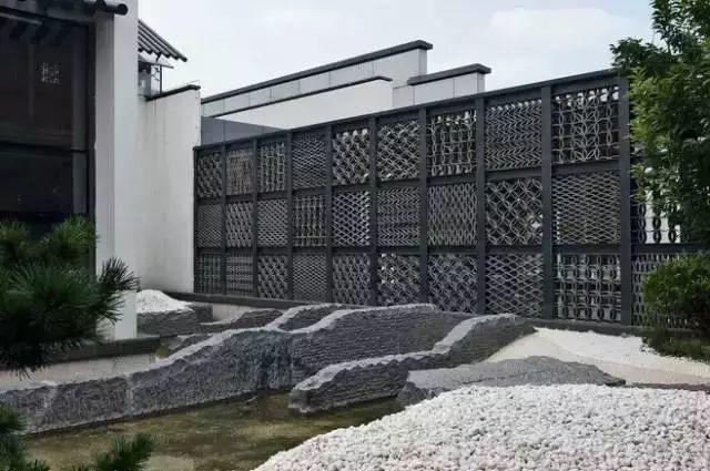 當瓦片碰上設(shè)計師。