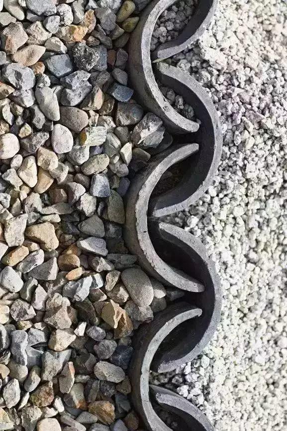 當瓦片碰上設(shè)計師。