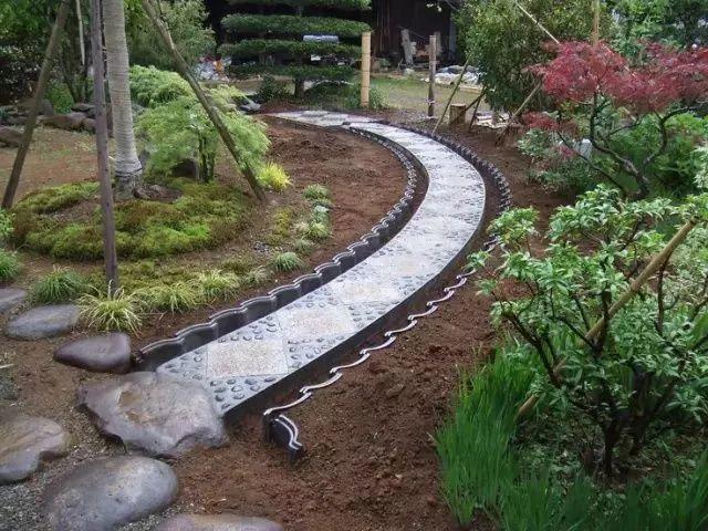 當瓦片碰上設(shè)計師。