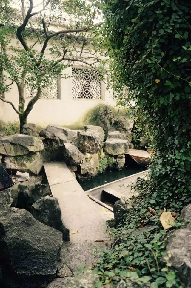 微園林|無(wú)橋不成園，有橋景更幽