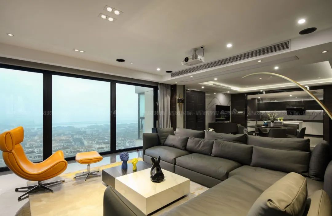 賞·析|港式味道，小眾風(fēng)格里的大眾情懷。