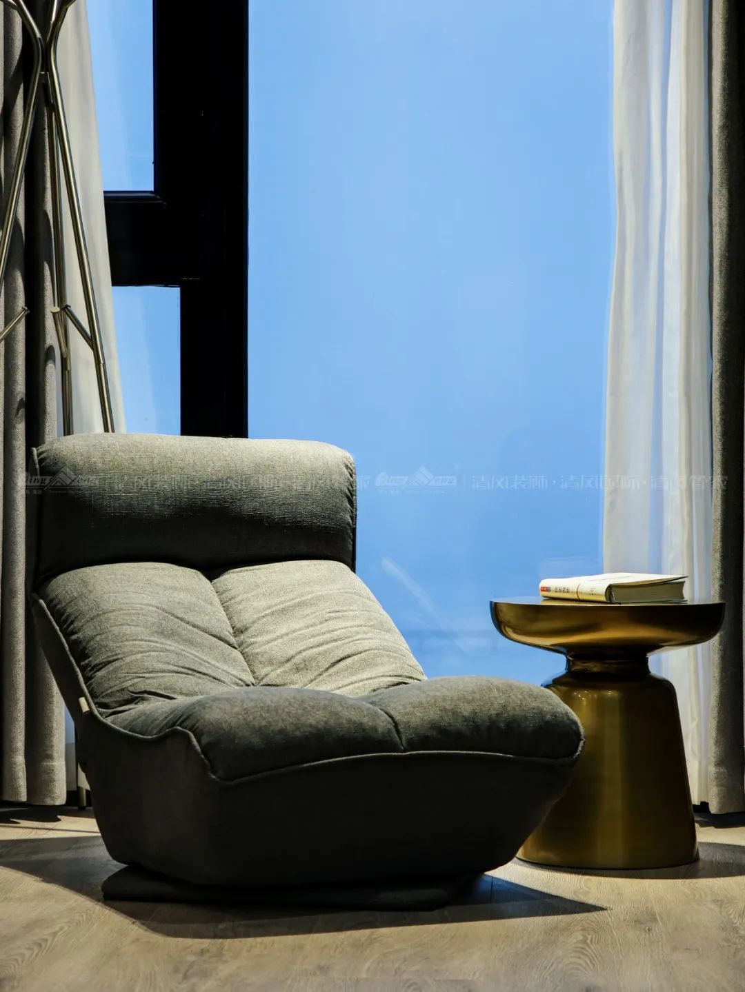 賞·析|港式味道，小眾風(fēng)格里的大眾情懷。