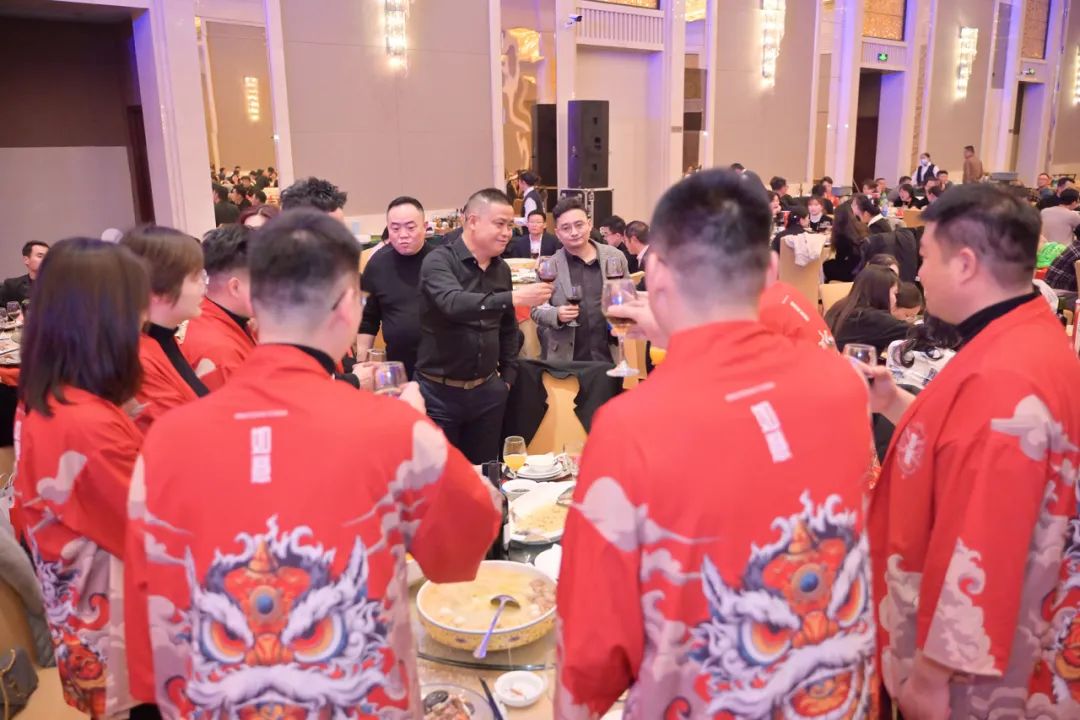 龍騰年·秉初心·創(chuàng)未來|清風(fēng)裝飾25周年主題年會圓滿成功！