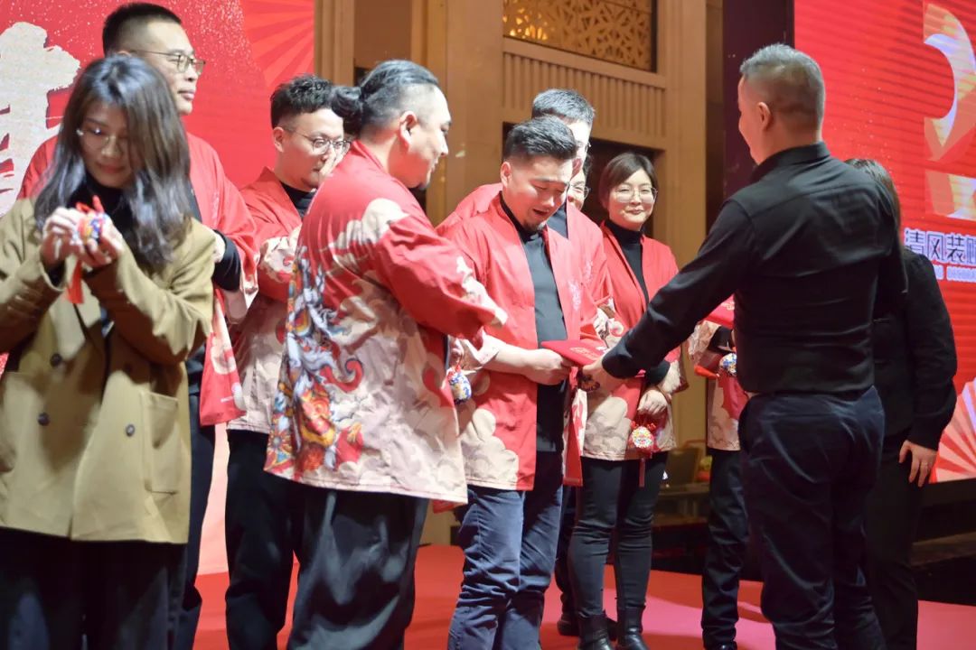 龍騰年·秉初心·創(chuàng)未來|清風(fēng)裝飾25周年主題年會圓滿成功！