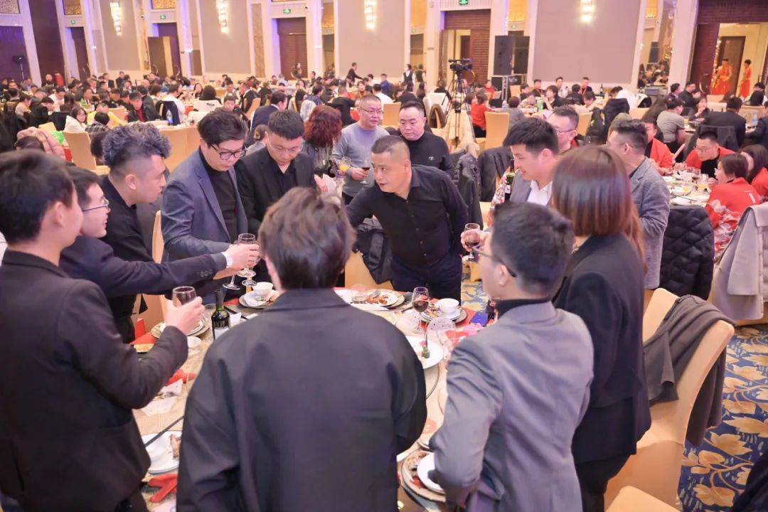 龍騰年·秉初心·創(chuàng)未來|清風(fēng)裝飾25周年主題年會圓滿成功！