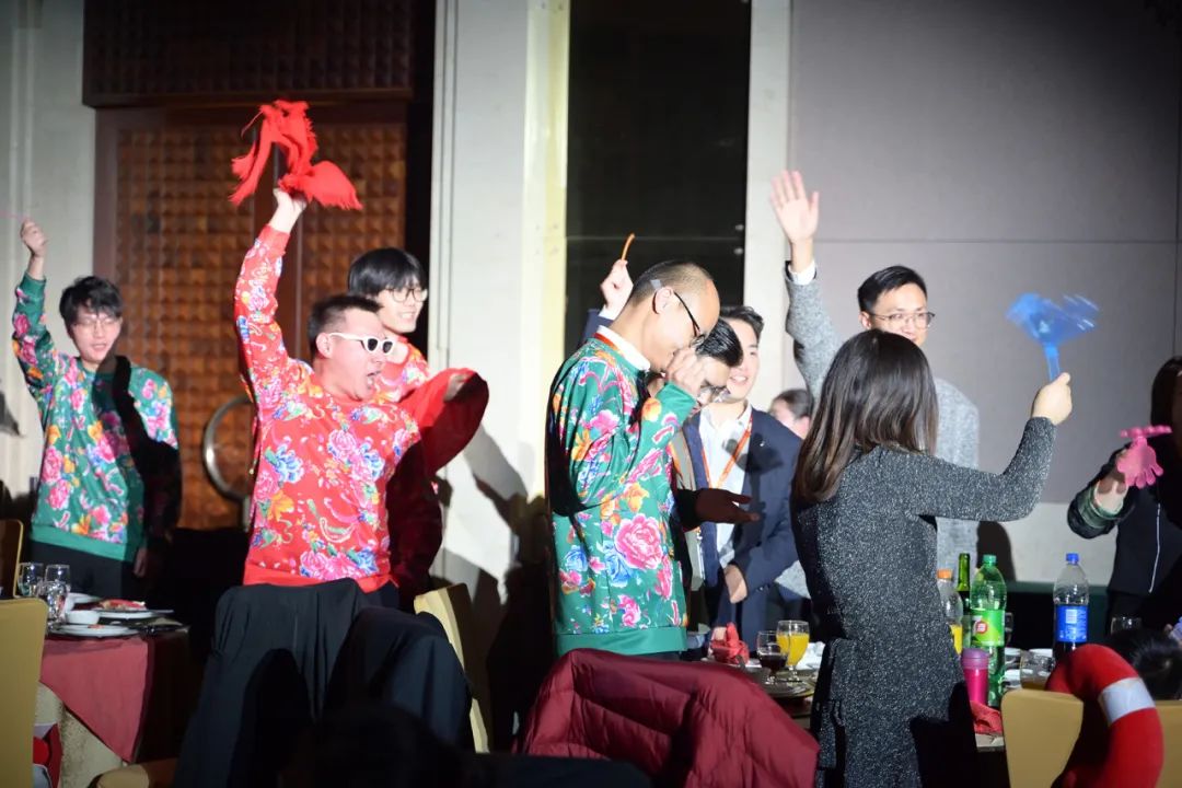 龍騰年·秉初心·創(chuàng)未來|清風(fēng)裝飾25周年主題年會圓滿成功！