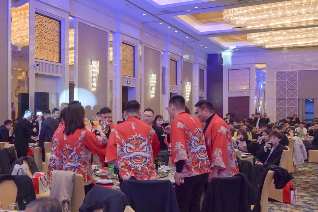 龍騰年·秉初心·創(chuàng)未來|清風(fēng)裝飾25周年主題年會圓滿成功！