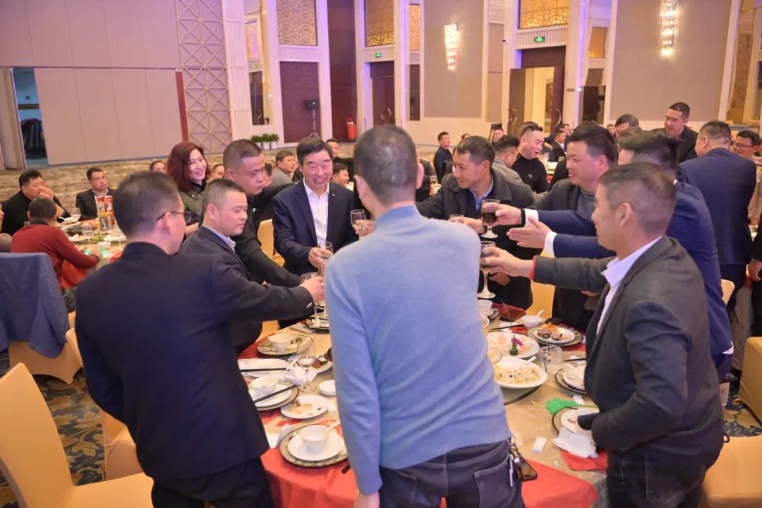 龍騰年·秉初心·創(chuàng)未來|清風(fēng)裝飾25周年主題年會圓滿成功！
