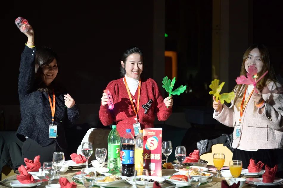 龍騰年·秉初心·創(chuàng)未來|清風(fēng)裝飾25周年主題年會圓滿成功！