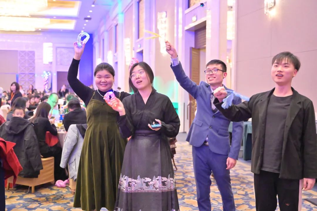 龍騰年·秉初心·創(chuàng)未來|清風(fēng)裝飾25周年主題年會圓滿成功！