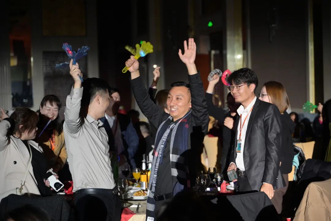 龍騰年·秉初心·創(chuàng)未來|清風(fēng)裝飾25周年主題年會圓滿成功！