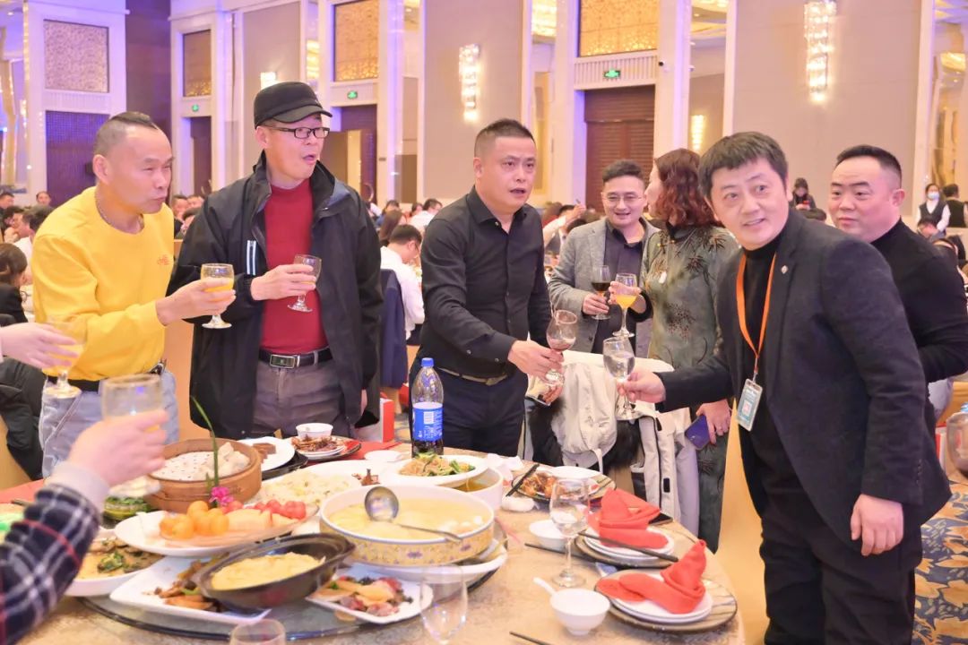 龍騰年·秉初心·創(chuàng)未來|清風(fēng)裝飾25周年主題年會圓滿成功！