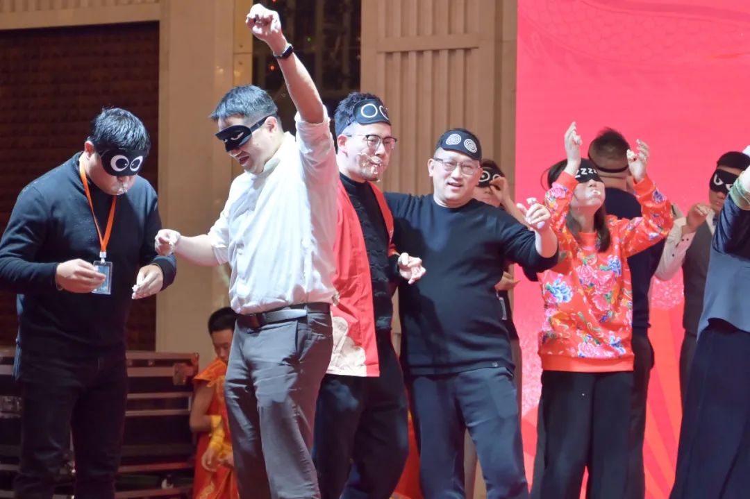 龍騰年·秉初心·創(chuàng)未來|清風(fēng)裝飾25周年主題年會圓滿成功！